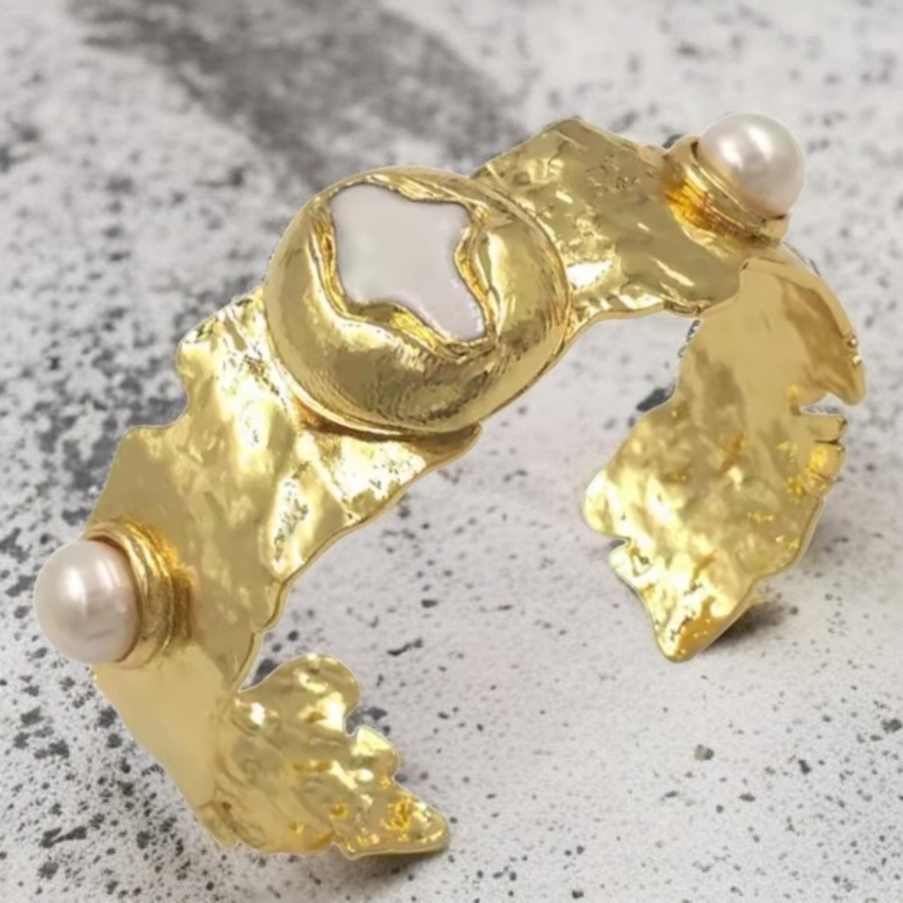 18k Gold Plated Byzantine Cross Keishi Pearl Bangle Cuff Bracelet - Picture 2 of 5